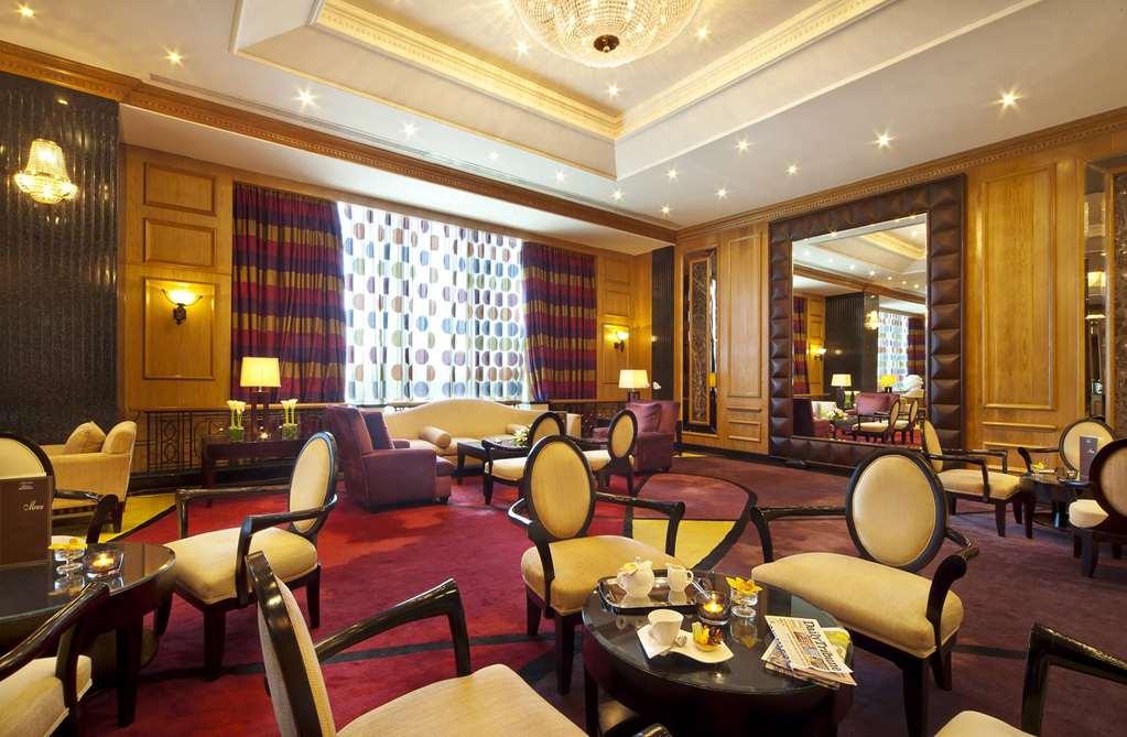 Gulf Hotel Bahrain Манама Ресторант снимка